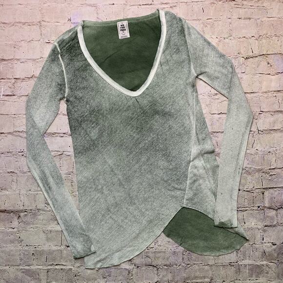 Free People We The Free Long Beach Tee in Acid Wash Green - Picture 3 of 7